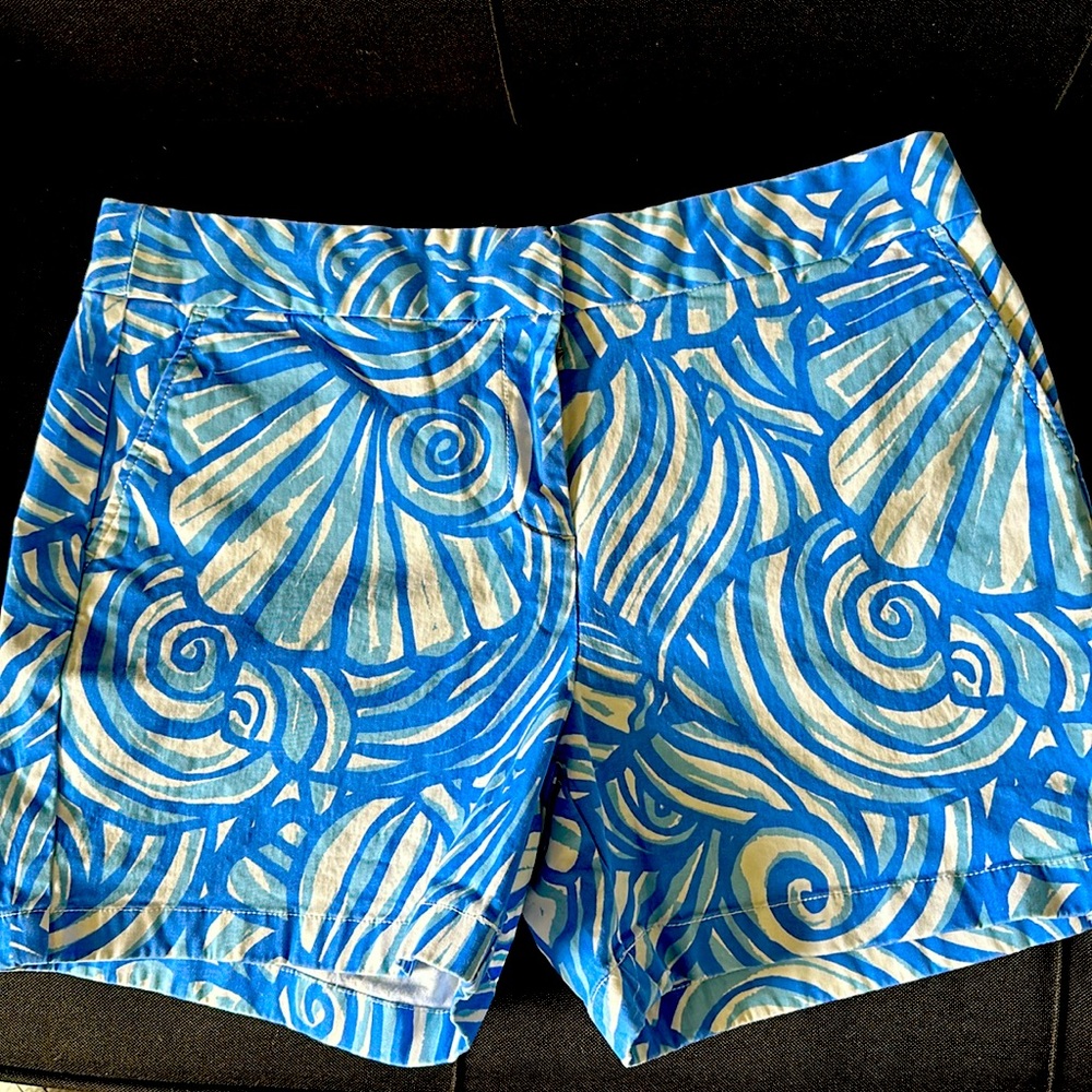 Vineyard Vines shorts
